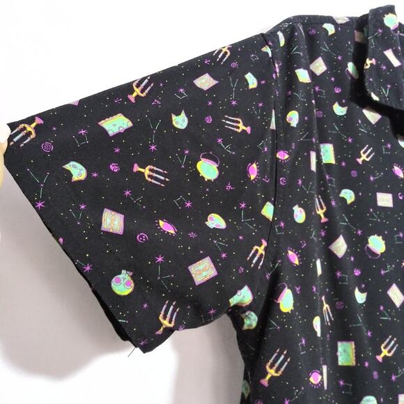 Disney Hocus Pocus Woven Shirt for Adults by Our Universe Novelty Size XXL - Picture 5 of 7